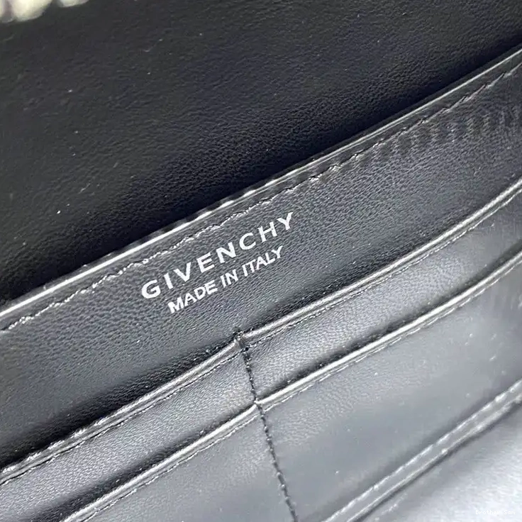 Brother Sam Yupoo Bag 2209SW0077 Givenchy 0713